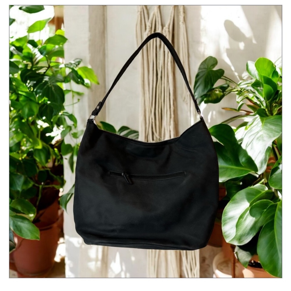 ROOTS  Genuine Leather Florence Hobo Bucket Purse/Bag-Black-NWOT 🖤